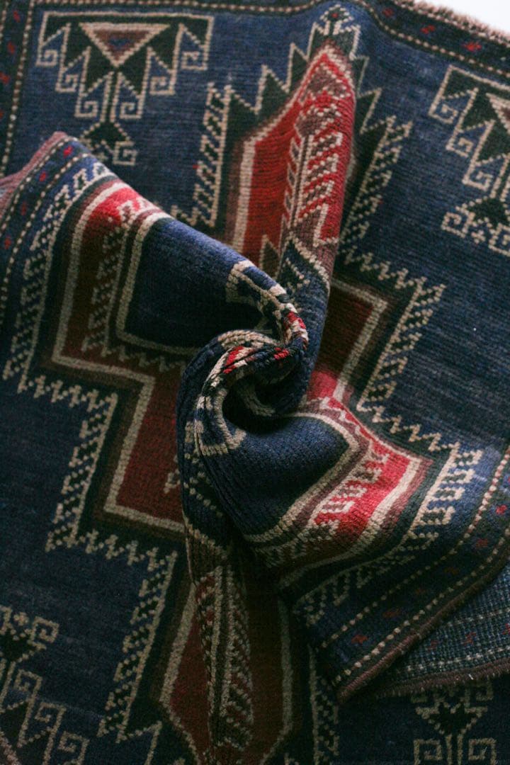 126cm×85cm バルーチ トライバルラグ イラン ヴィンテージラグ - メルカリ