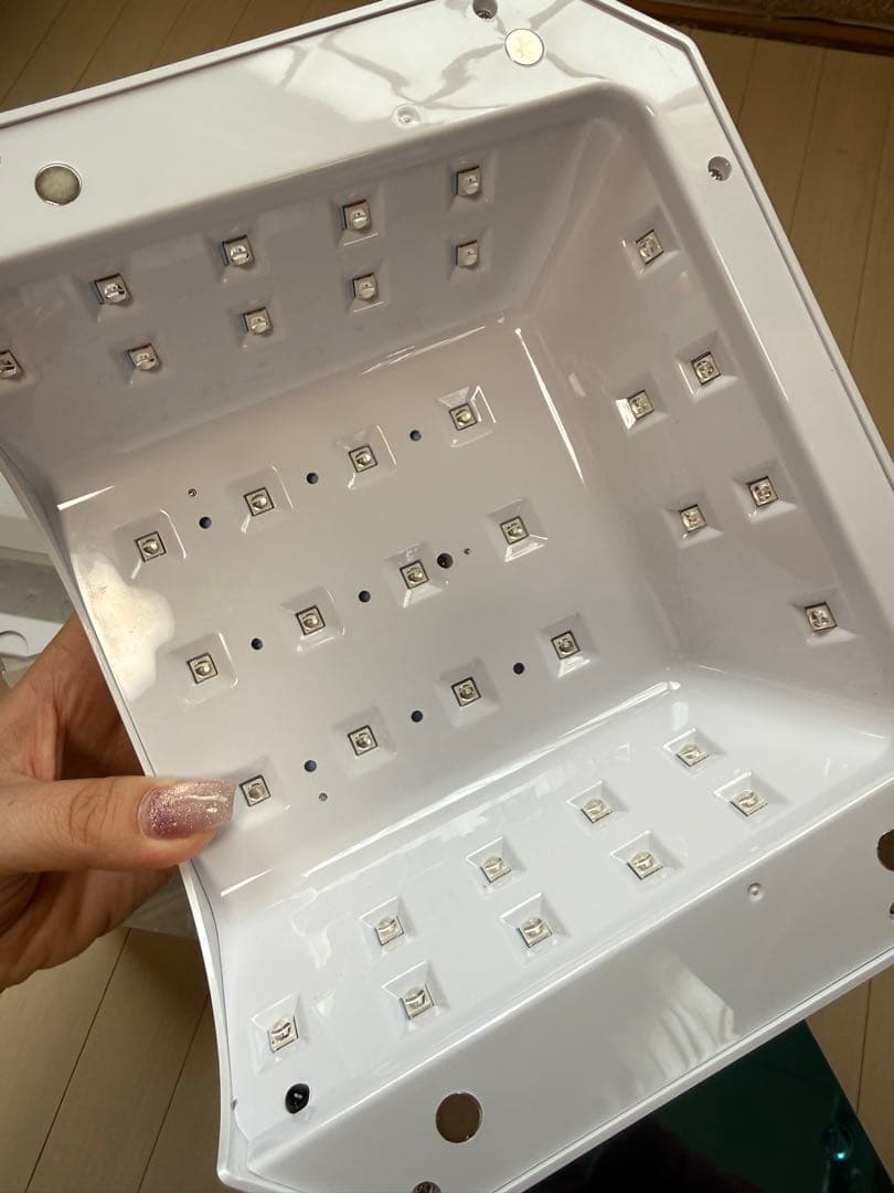 ほぼ未使用！Clou LED&UVライト コードレス