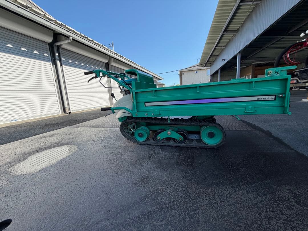 運搬車 BP412 手動ダンプ 4.2馬力クローラー 最大作業能力250㎏ 中古