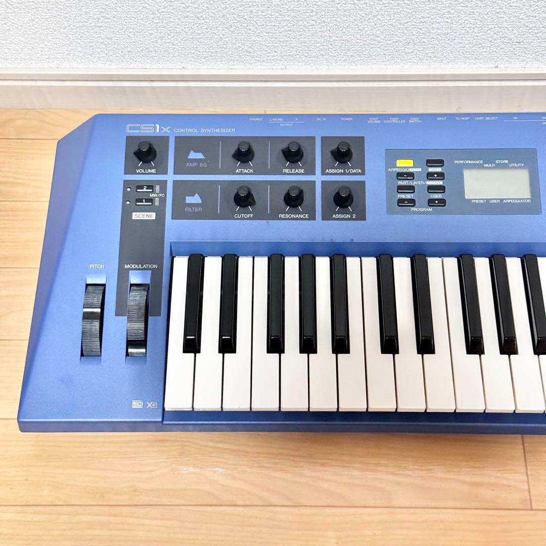 YAMAHA CS1X シンセサイザー フットペダル セミハードケース付き
