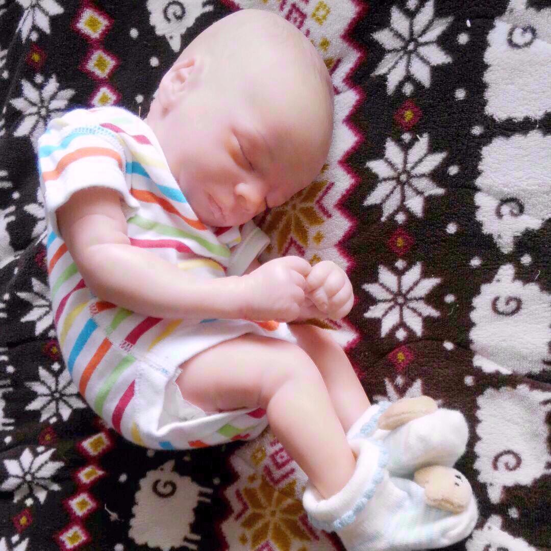 リボーンドール　守ってあげたくなる赤ちゃん