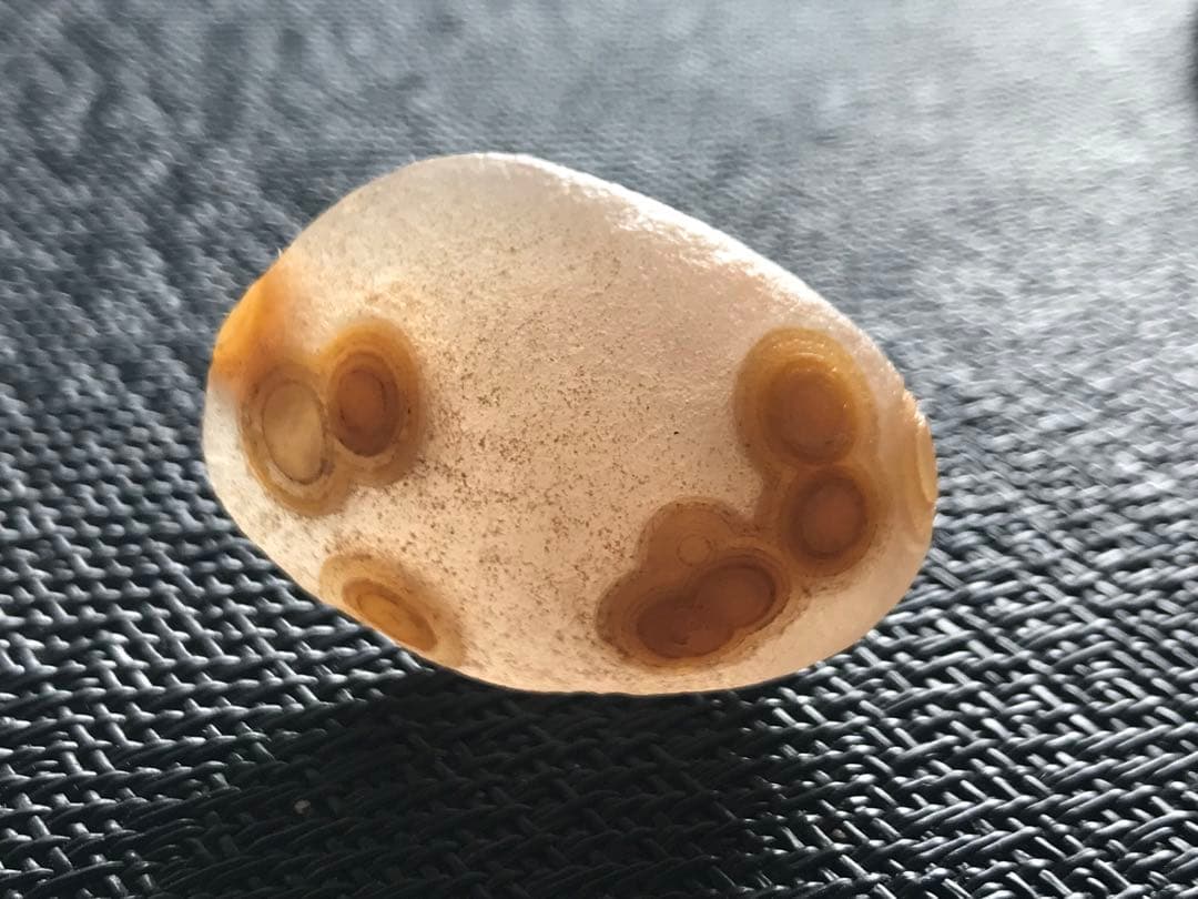 ゴビ石−1405 ゴビ瑪瑙 花眼 原石 金眼