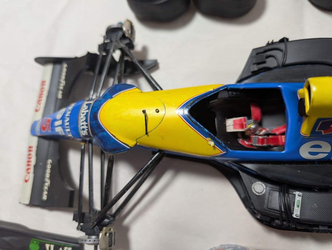 タイヤ1/12ウィリアムズルノーFW14B組み立て済ジャンク - メルカリ
