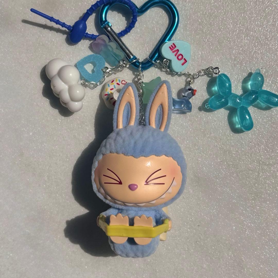 POP MART LABUBU ラブブレイジーヨガシリーズフィギュアキーホルダー