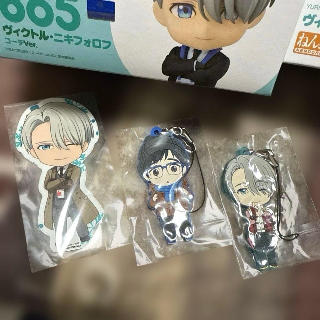 yuri on ice ねんどろいど まとめ売り ヴィクトル 勇利 特典付き