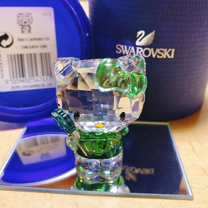 SWAROVSKI キティ　クローバー