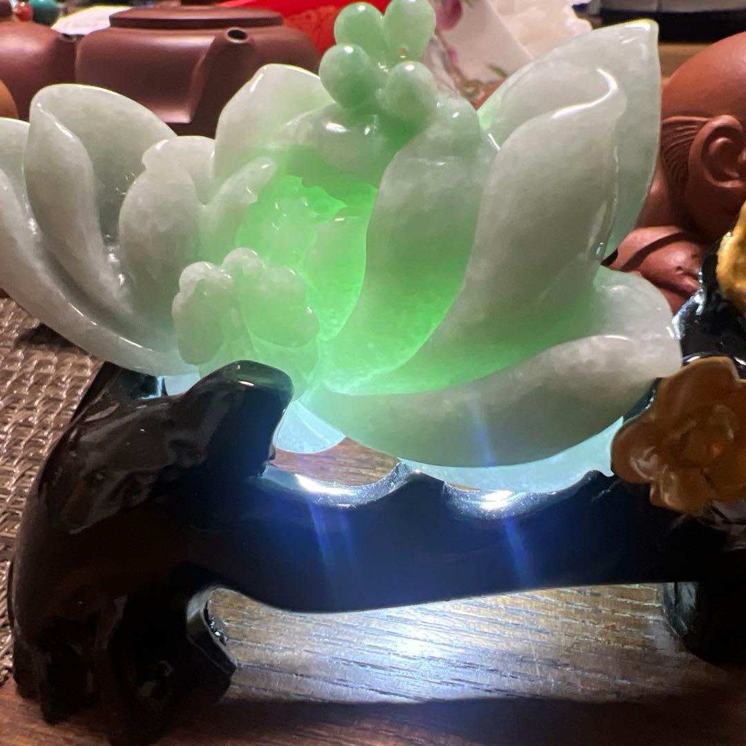 翡翠 蓮の花 デザイン ネックレス 111.98g 筆置き　書道