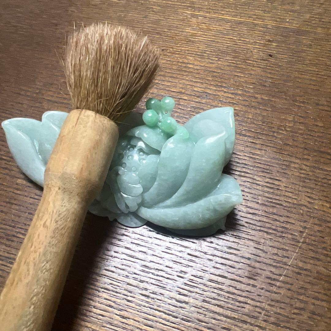 翡翠 蓮の花 デザイン ネックレス 111.98g 筆置き　書道