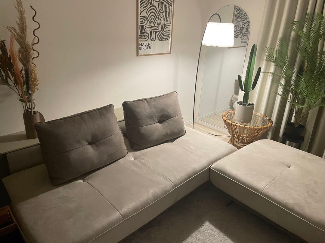 引越しセール中@Meg アルフレードソファ&オットマン&背もたれ2個