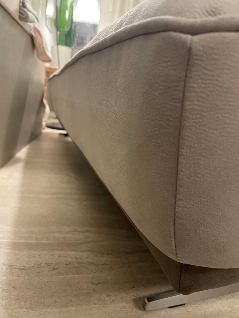 引越しセール中@Meg アルフレードソファ&オットマン&背もたれ2個