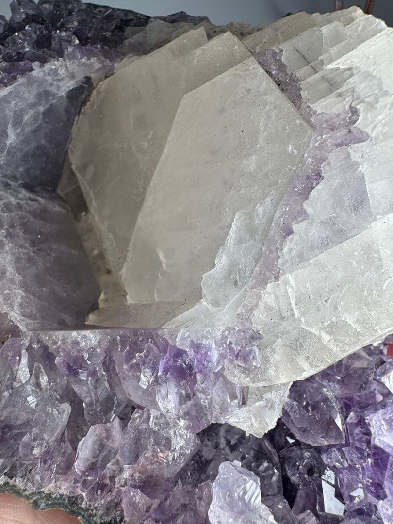 ウルグアイ　アメジスト　フラワー　カップケーキ型　カルサイト共生