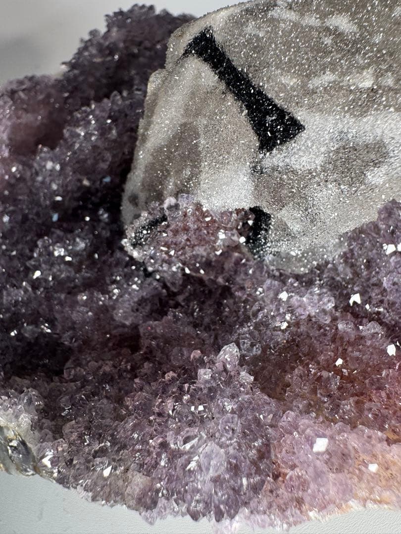 ウルグアイ　アメジスト　フラワー　カップケーキ型　カルサイト共生