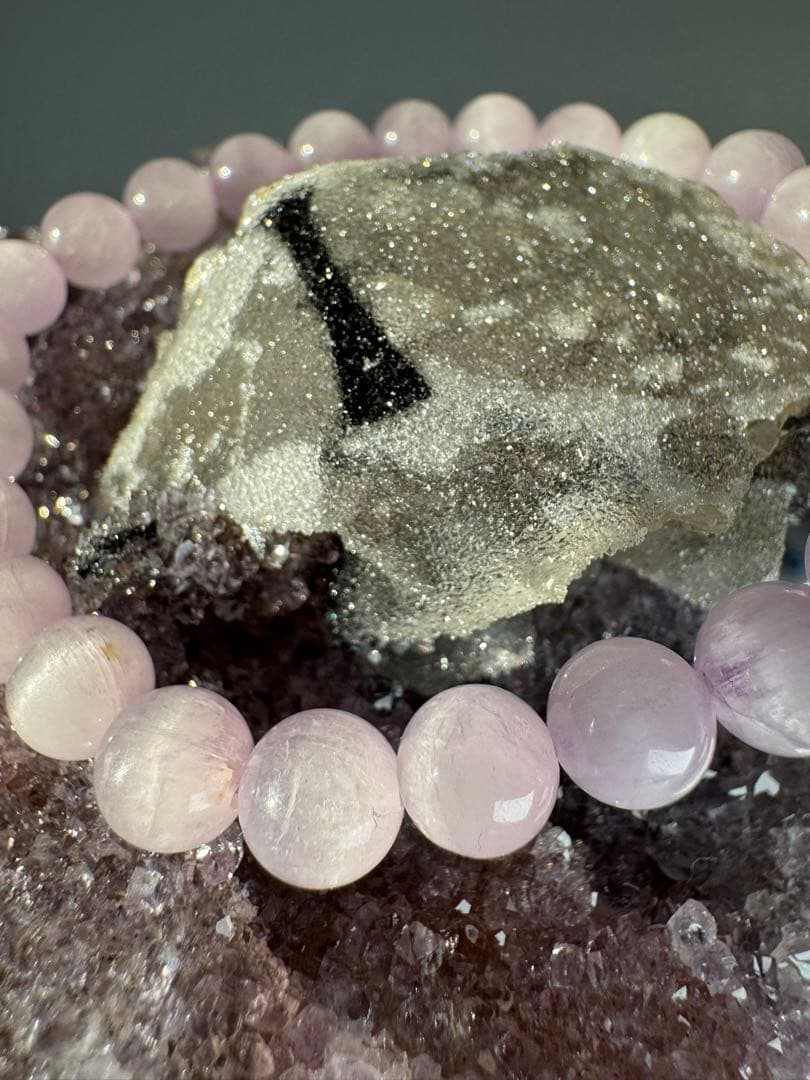 ウルグアイ　アメジスト　フラワー　カップケーキ型　カルサイト共生