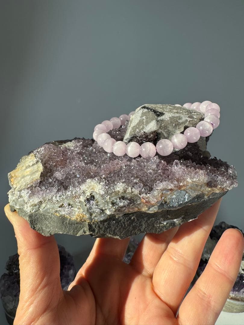 ウルグアイ　アメジスト　フラワー　カップケーキ型　カルサイト共生