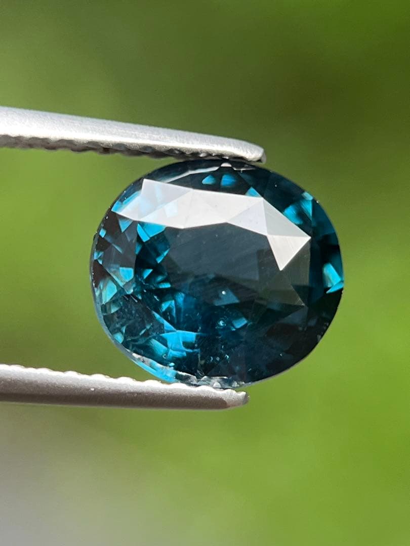 ブルースピネル2.28ctNatural blue Spinel 日本宝石ソー付