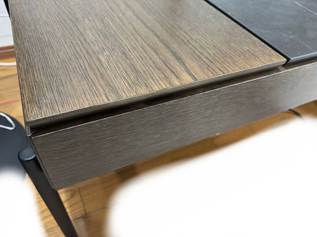 BoConcept Chiva Chiva コーヒーテーブル（収納スペース付き）