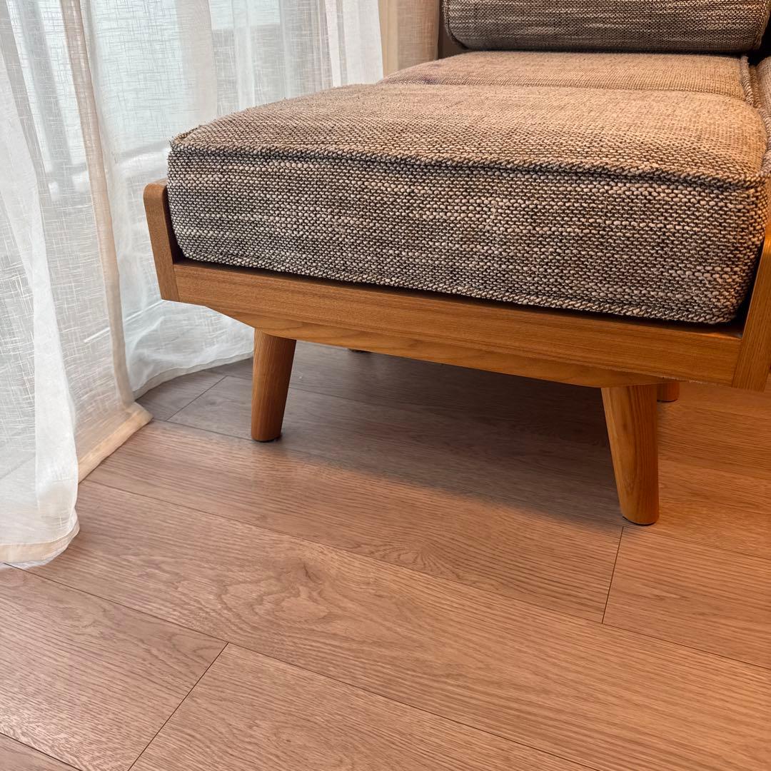 Y*A　UNICO ソファ　3人掛け（オットマン付）