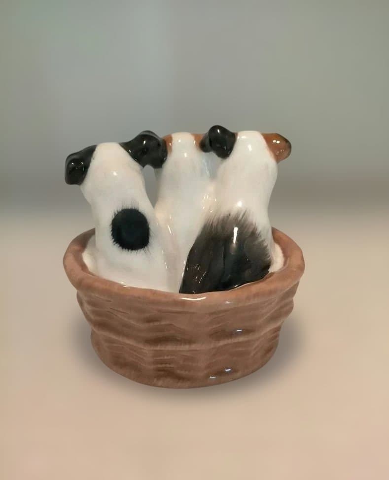 ロイヤルドルトン　テリア　バスケット