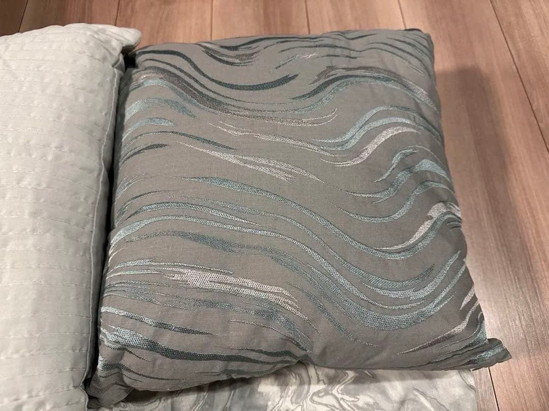 掛け布団、枕カバー2点、クッション3点セット