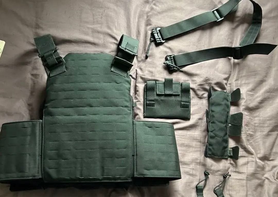 個人装備 Firstspear AAC black