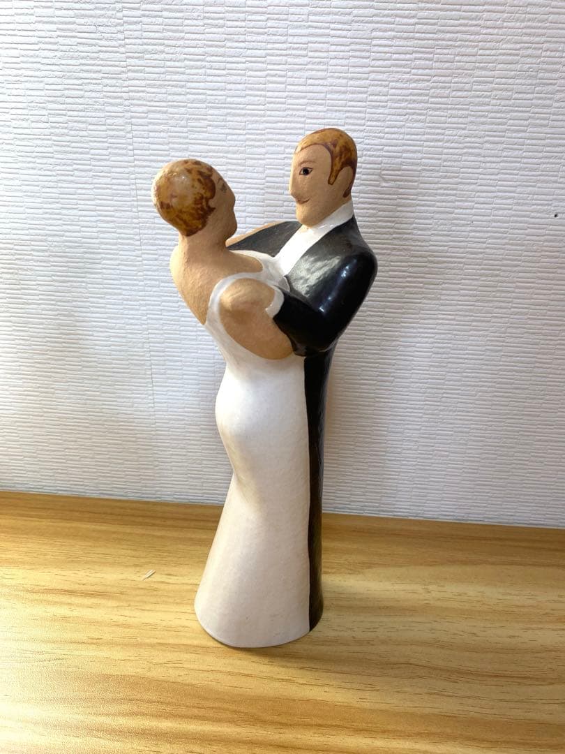 リサラーソン　ダンスする男女　ラストダンス