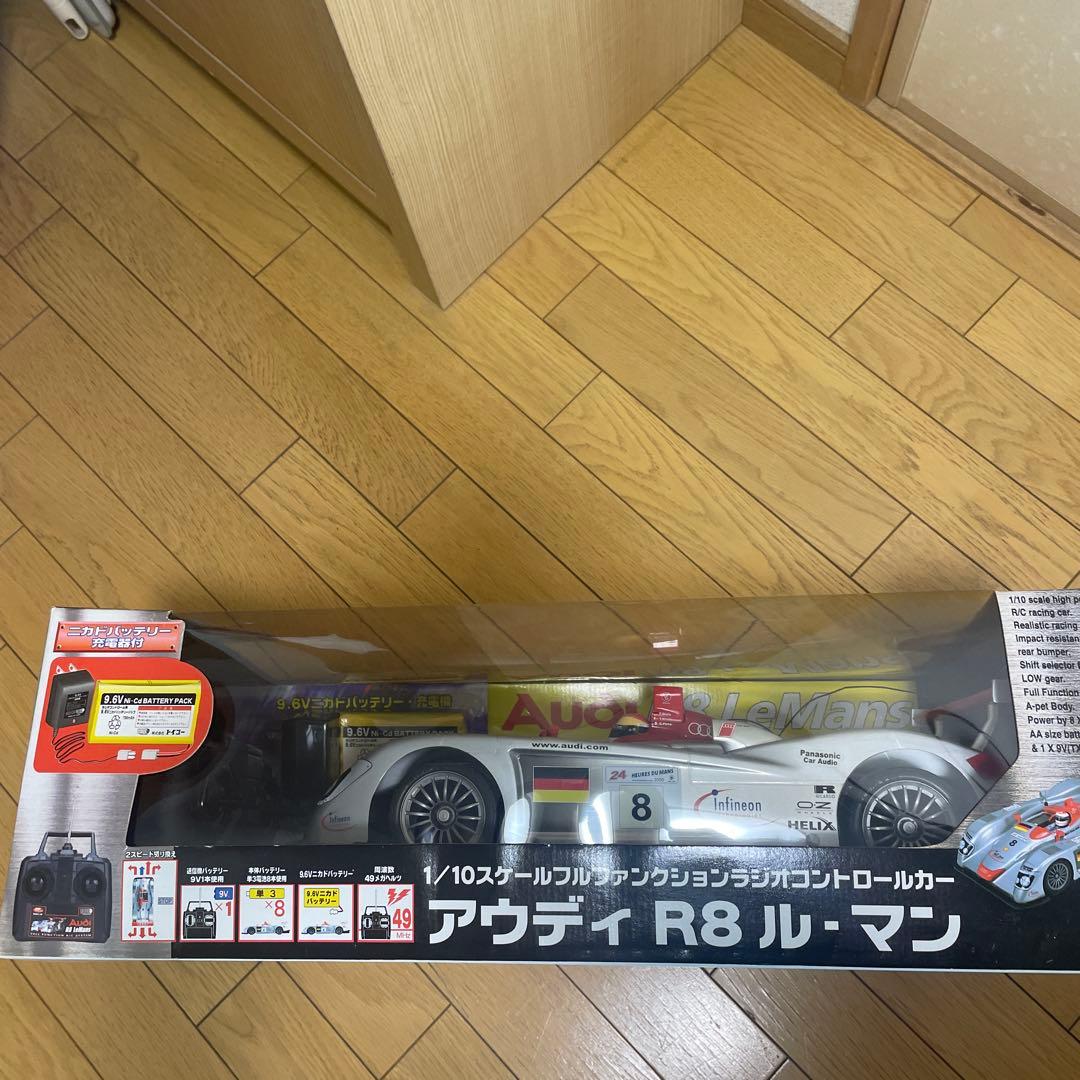 AUdi R8 LeMans 1/10 ラジコンカー