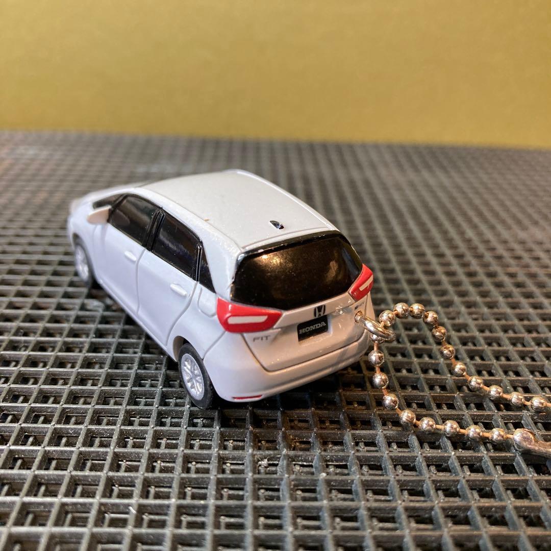 ミニカー ホンダフィット LEDライト付きキーホルダー 非売品