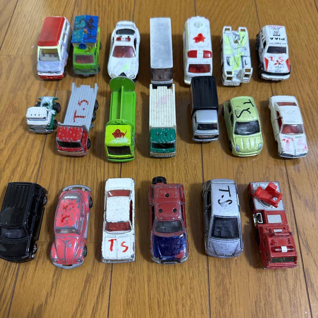 トミカ ジャンク品まとめ売り 20台 - メルカリ