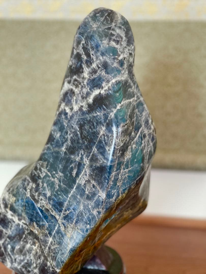 ラブラドライト　原石　ルース　青色と黒色の石の置物 約30cm