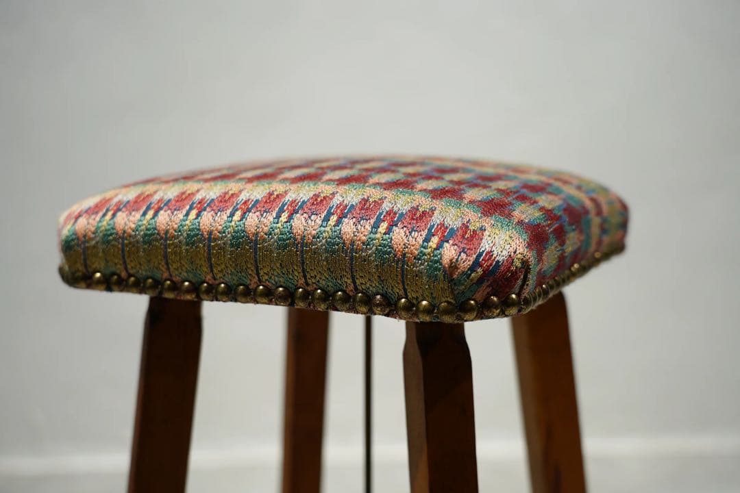 スツール　japan vintage　古木　レトロ　昭和初期　椅子　刺繍