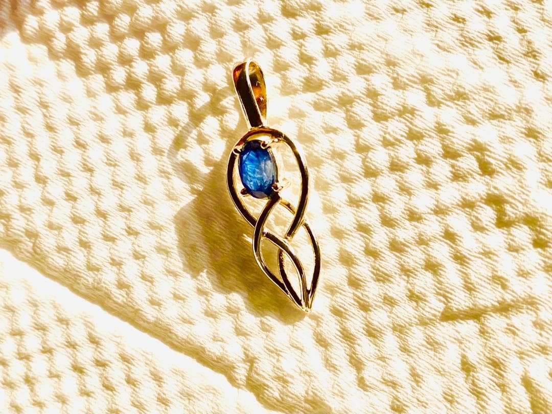 ペンダント - 天然ブルーサファイア ペンダント 1.12g