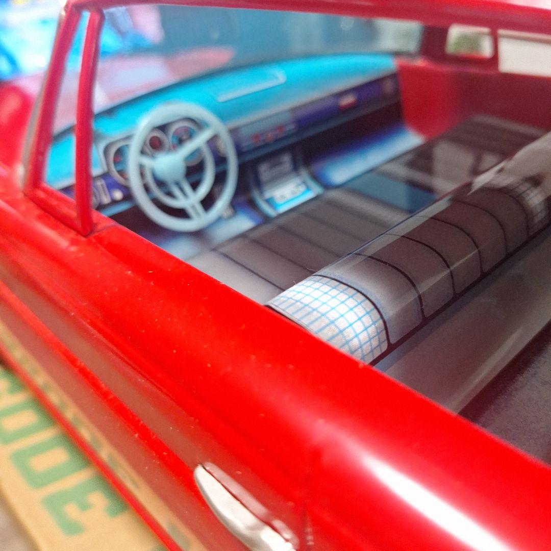 Mercedes-Benz 300SE レッド ミニカー 1/18 - メルカリ