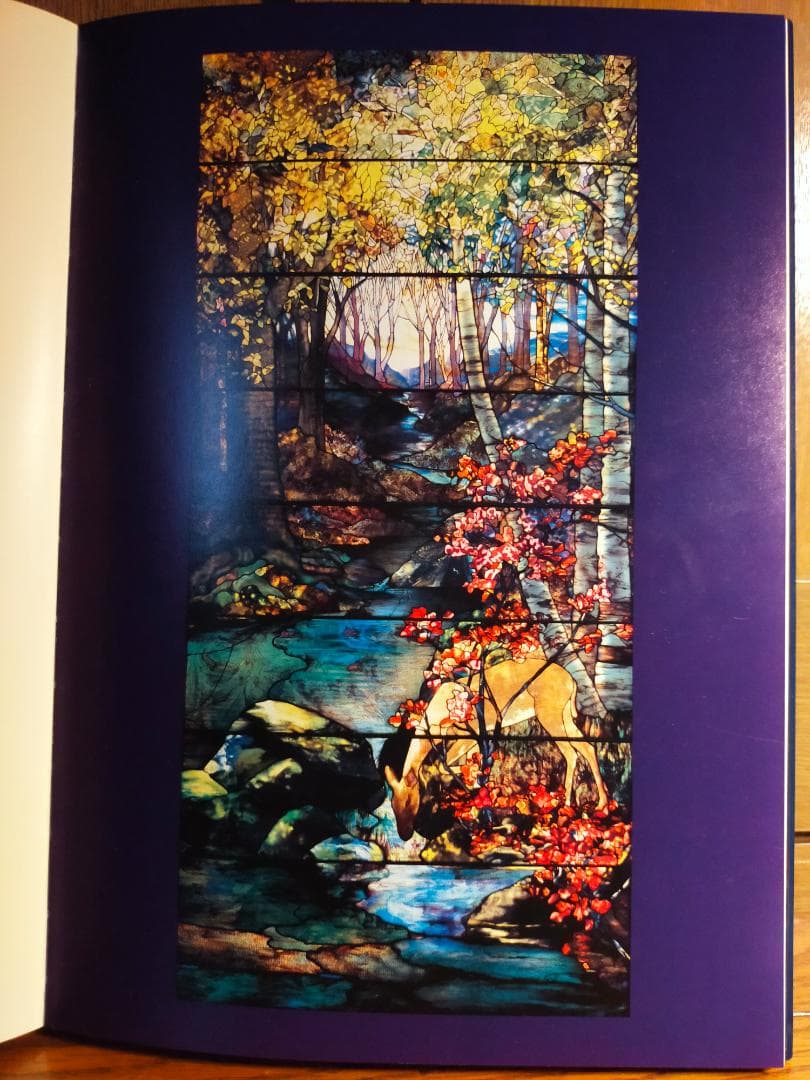 ステンドグラス ティファニーの世界 鹿の窓 ヘレングールドの風景