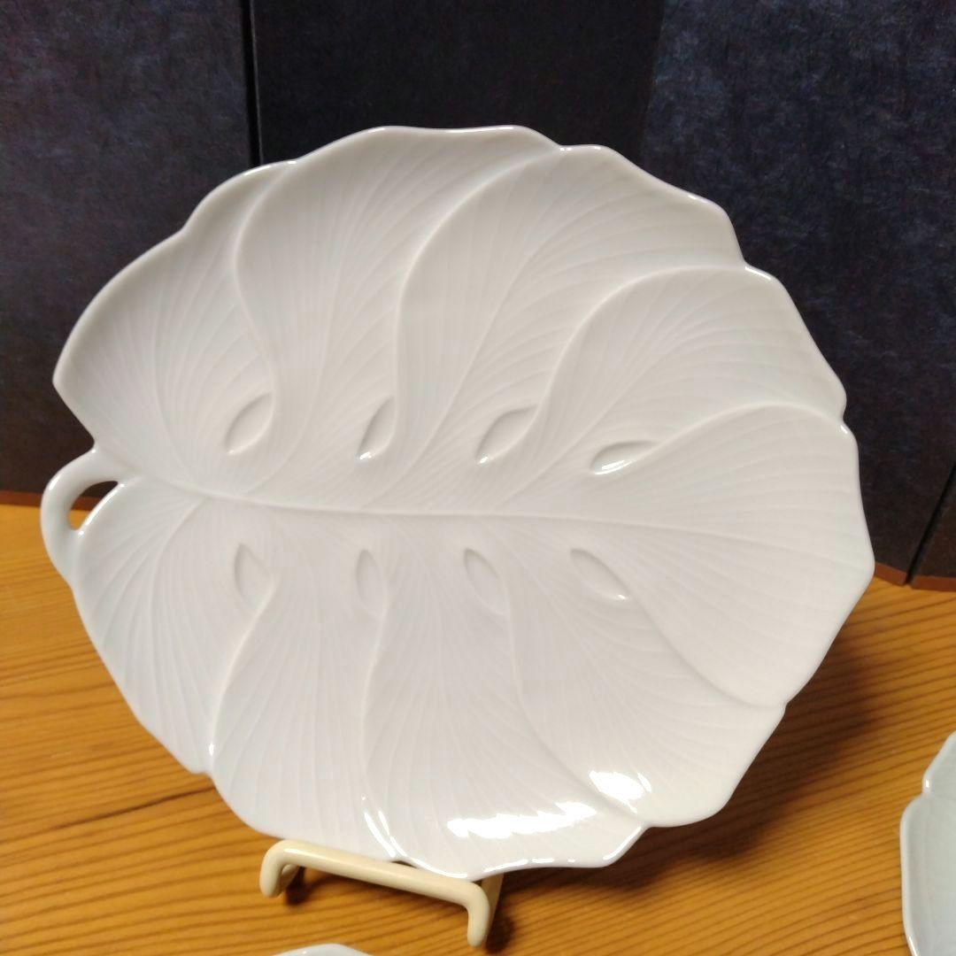 香蘭社 白磁 モンステラ 銘々皿 4客 - メルカリ