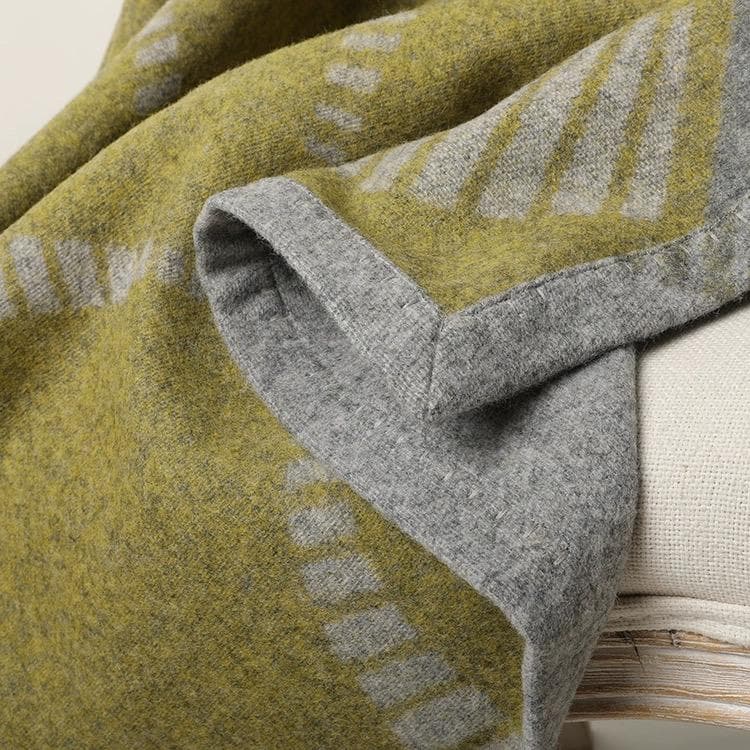 ヘビーウェイト厚手ジャカードブランケット オフィス・お昼寝用 100%ウール毛布