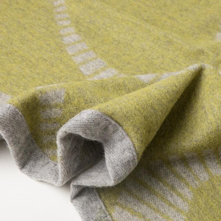 ヘビーウェイト厚手ジャカードブランケット オフィス・お昼寝用 100%ウール毛布