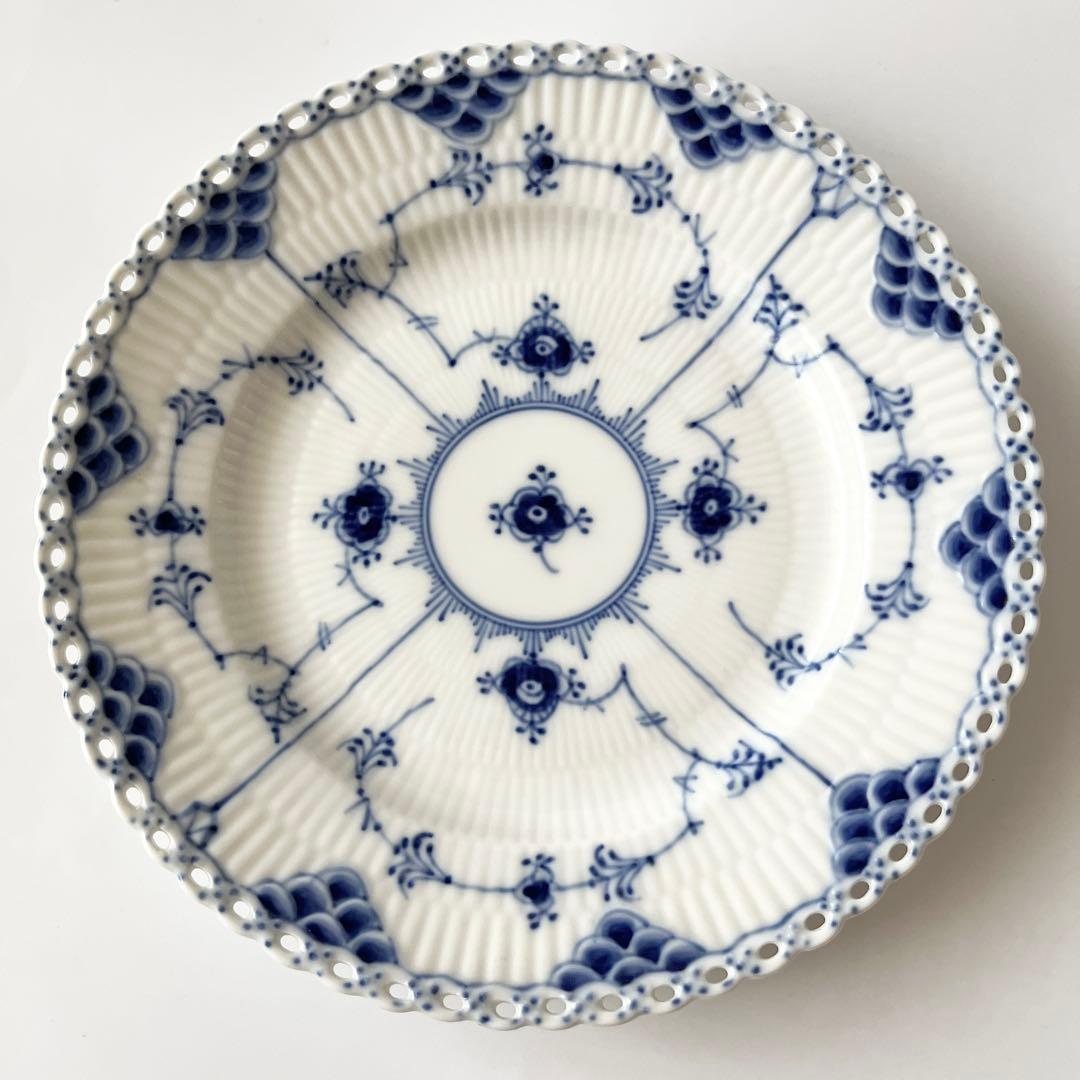 ロイヤルコペンハーゲン ブルーフルーテッド フルレース プレート2枚①