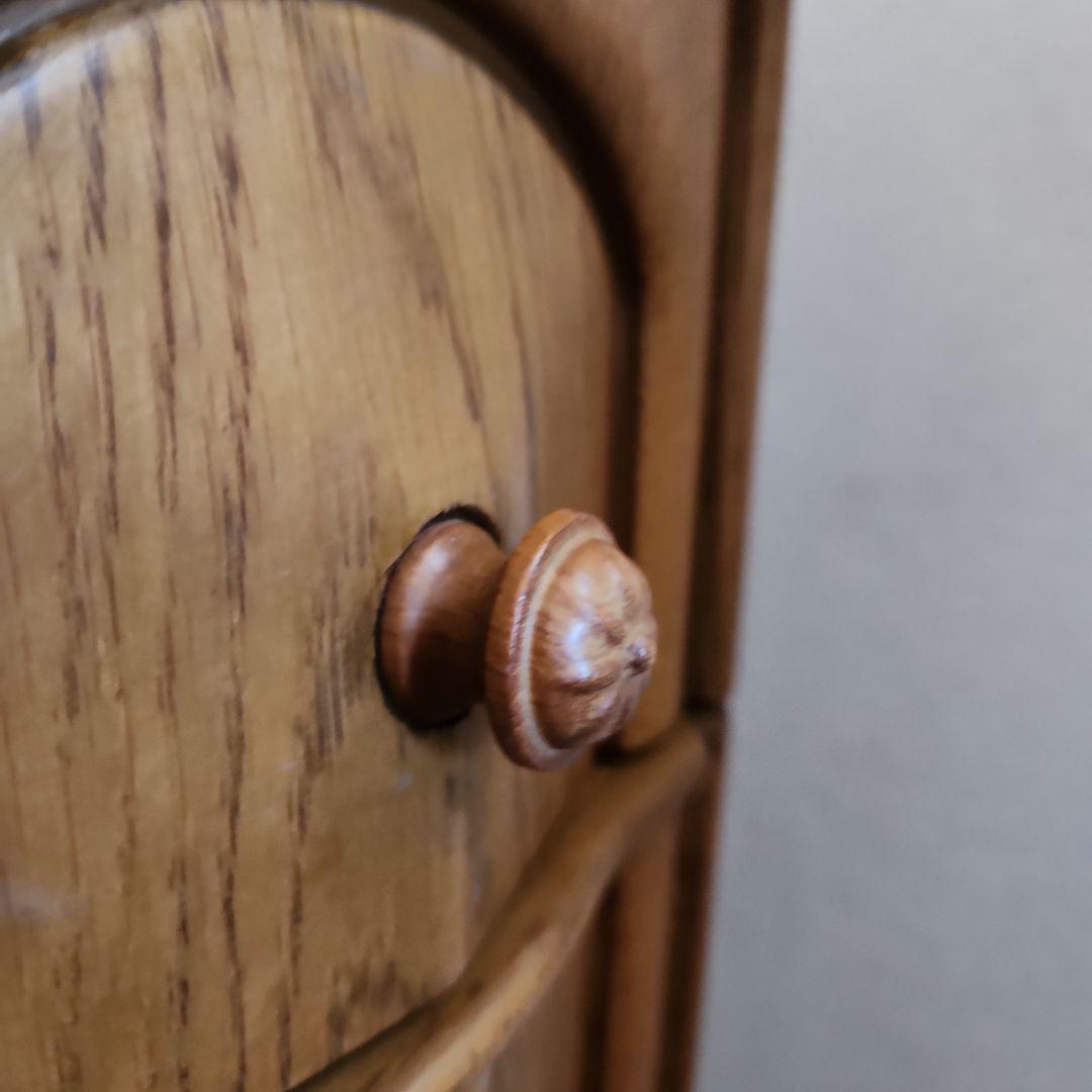 送料込み　机のみ　ドレッサー　引き出しロック機能あり