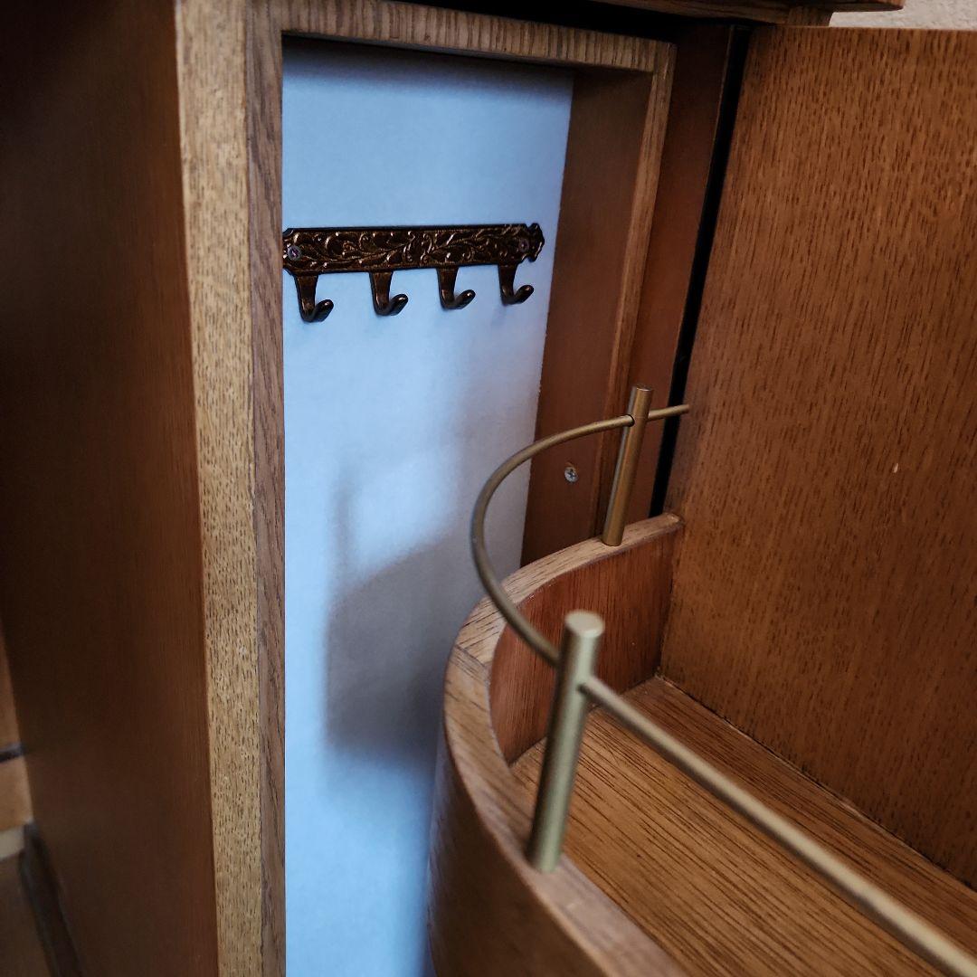 送料込み　机のみ　ドレッサー　引き出しロック機能あり