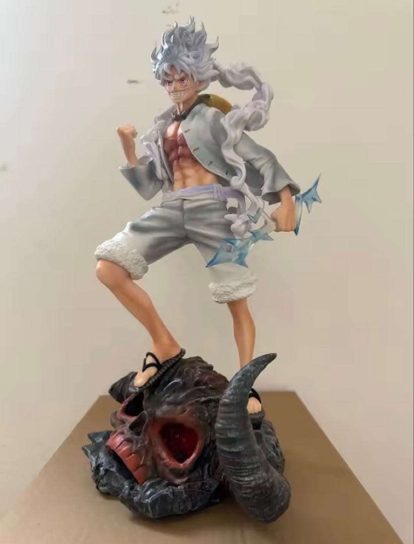 ワンピース　ルフィ　ギア5　高さ38.5cm 海外フィギュア