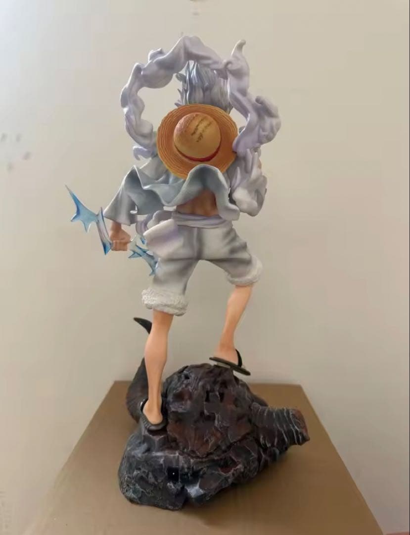 ワンピース　ルフィ　ギア5　高さ38.5cm 海外フィギュア