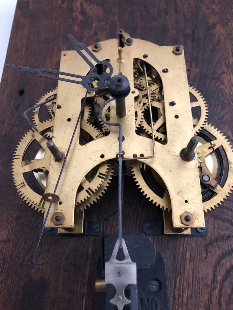 振り子式アナログ時計 木製ダークブラウン(修理必要)