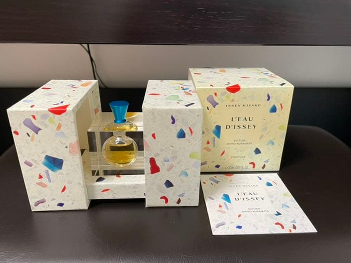 倉俣史朗　香水瓶　イッセイミヤケ　倉俣