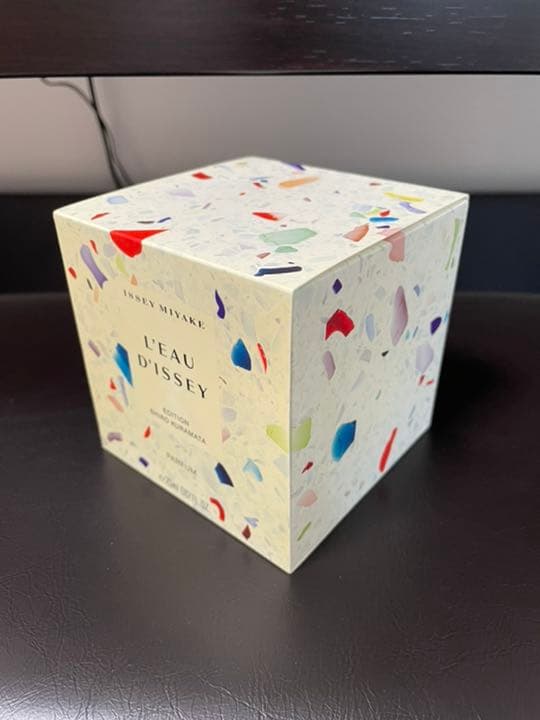 倉俣史朗　香水瓶　イッセイミヤケ　倉俣