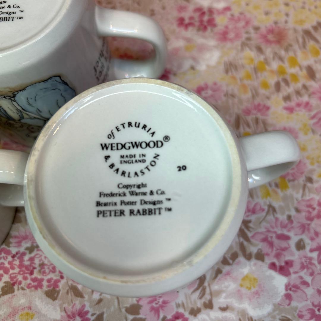 美品　ウェッジウッド　ピーターラビット食器7点とスプーン2点