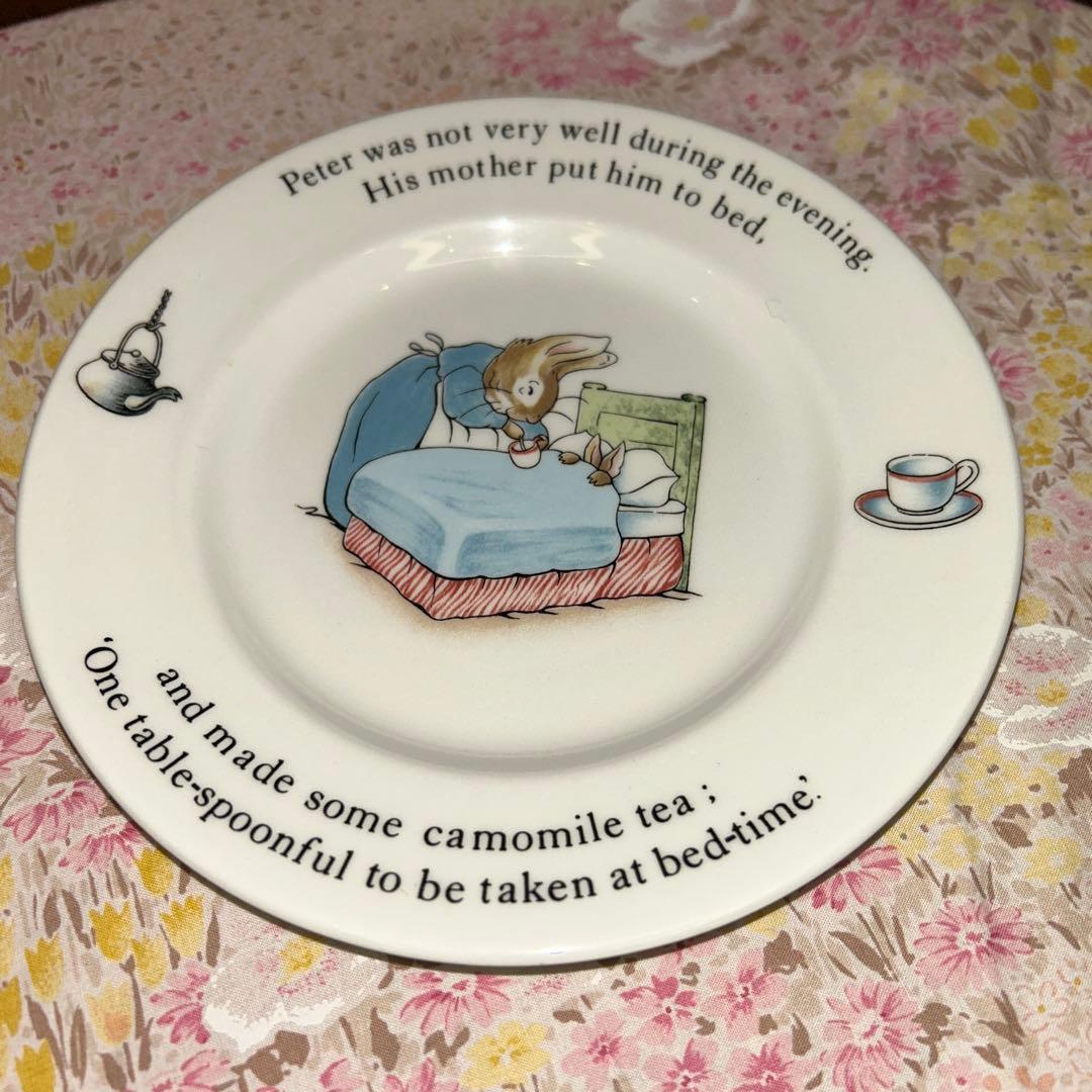 美品　ウェッジウッド　ピーターラビット食器7点とスプーン2点