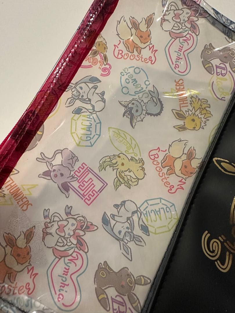 イッツデモ ポケモン ブイズのかわいいビニールポーチ - メルカリ