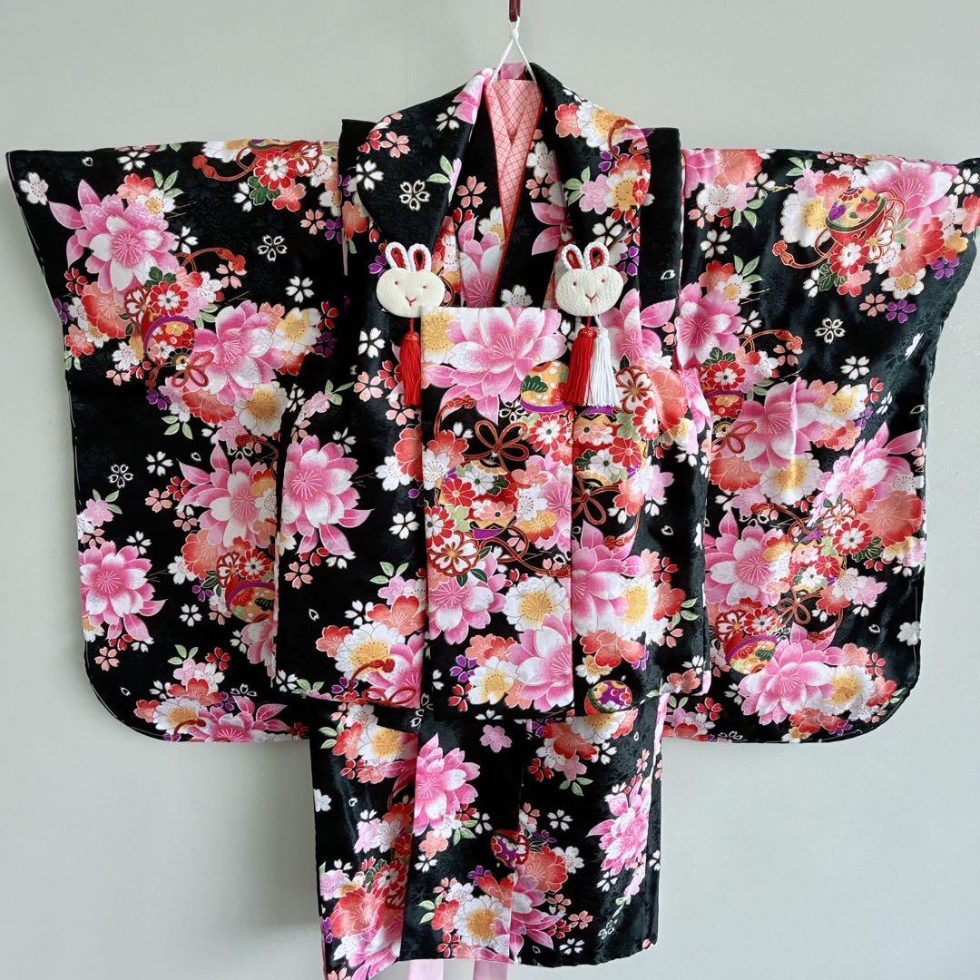 セット　七五三　３歳女の子　長着＆被布＆長襦袢＆小物　黒地　桜　地紋　うさぎ