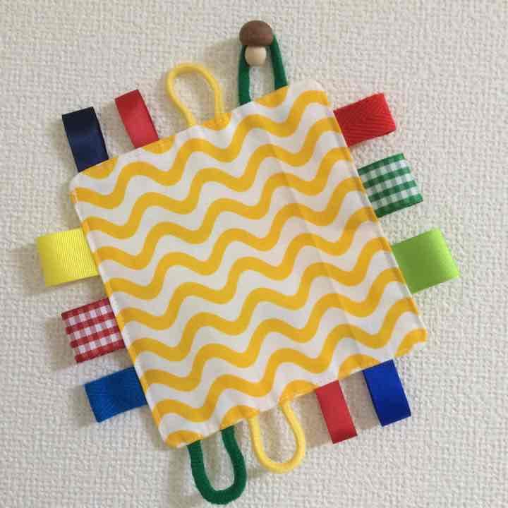 マリメッコ カシャカシャ おもちゃ