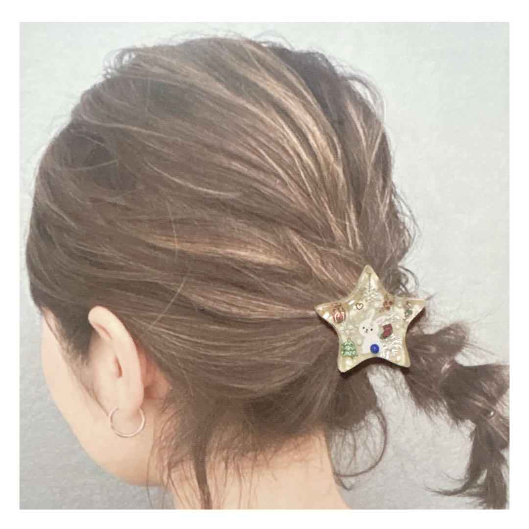 No 938❣️可愛いうさぎクリスマスレジンヘアゴム❣️٩(๑❛ᴗ❛๑)۶